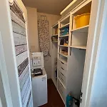 T3 Dans Avec Parking Et Piscine, Situe Au 3eme Etage Collioure