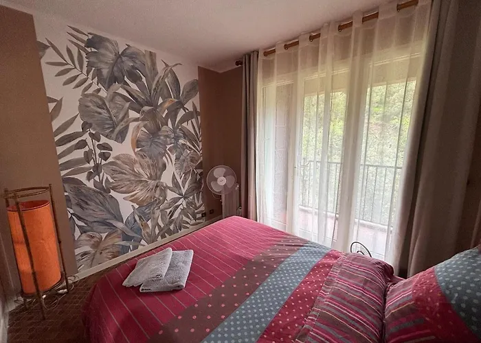 Appartement T3 Dans Résidence Avec Parking Et Piscine, Situé Au 3ème étage Collioure