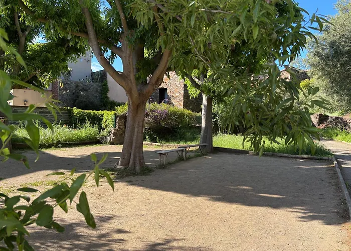 Διαμέρισμα T3 Dans Avec Parking Et Piscine, Situe Au 3eme Etage